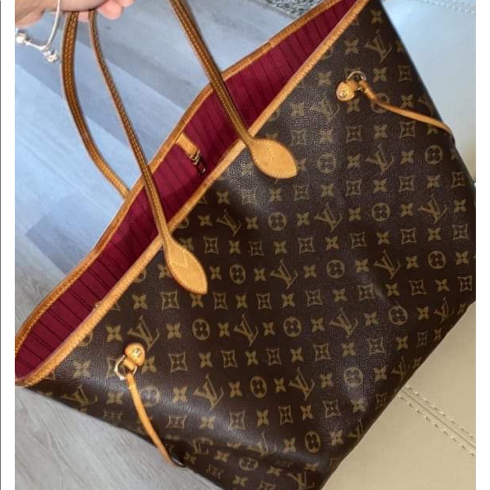 Never full GM Authentic Louis Vuitton